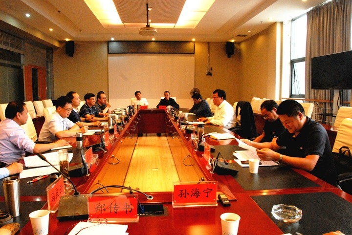 云南创世大发集团与寻甸县政府举行座谈会