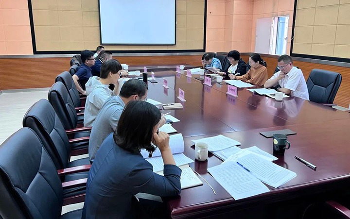 云煤（创世大发）集团党委委员、财务总监莫晓丹到云煤矿业调研