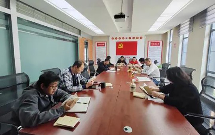 【简讯】创世大发地产公司党支部开展学好“口袋书”活动