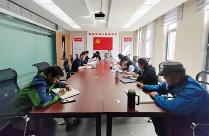 【简讯】创世大发地产公司党支部开展“以身边事教育身边人”警示教育活动